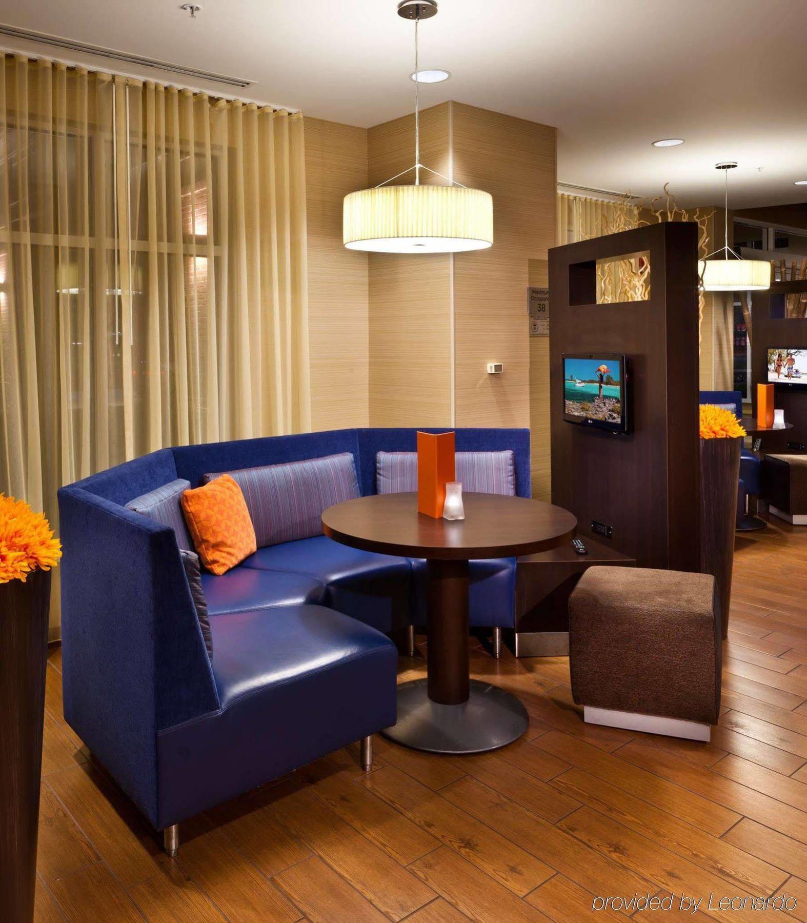 Courtyard Columbus Easton Hotel Restaurant foto
